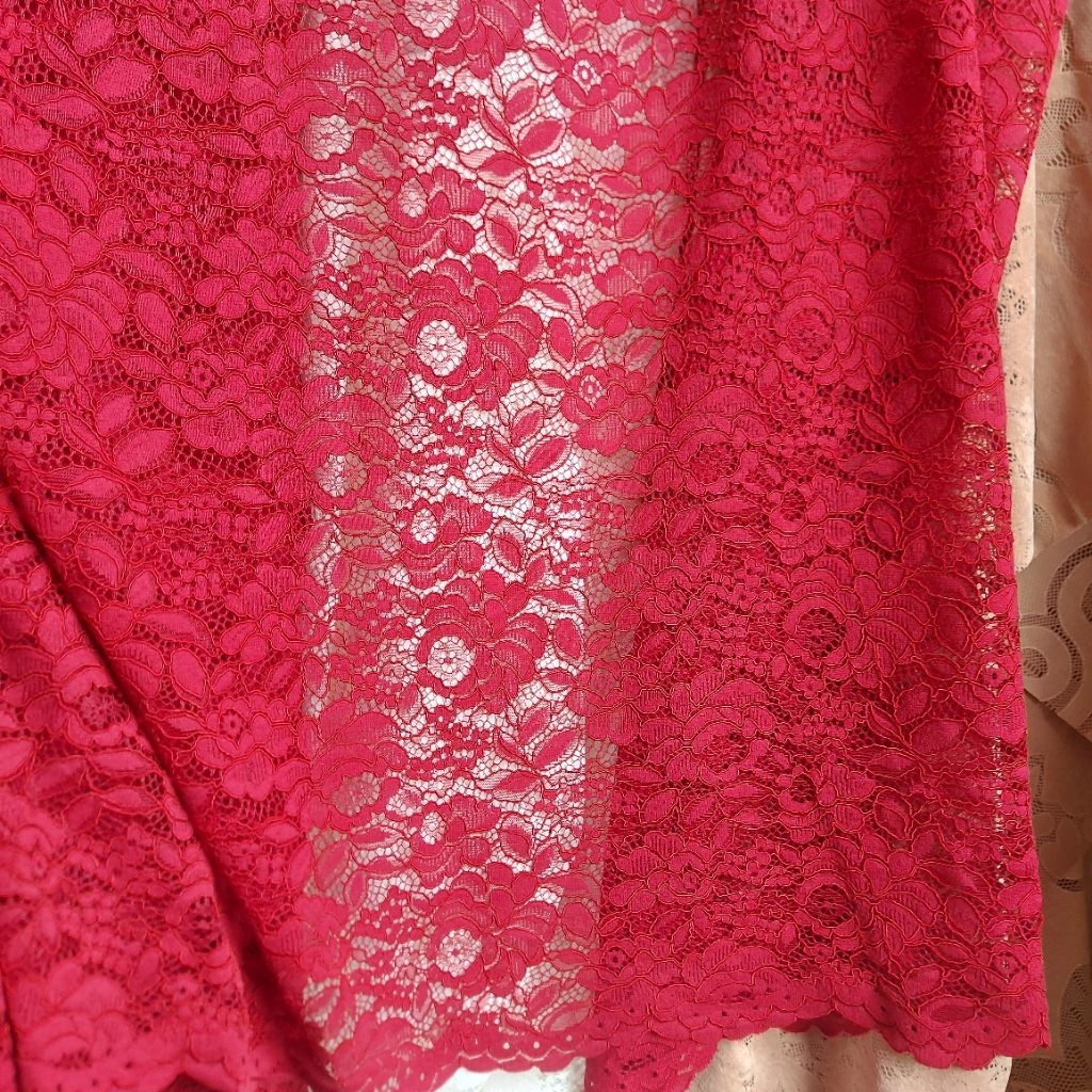 kain brokat premium  - kain brokat meteran  - kain brokat motif bunga ( merah) sv