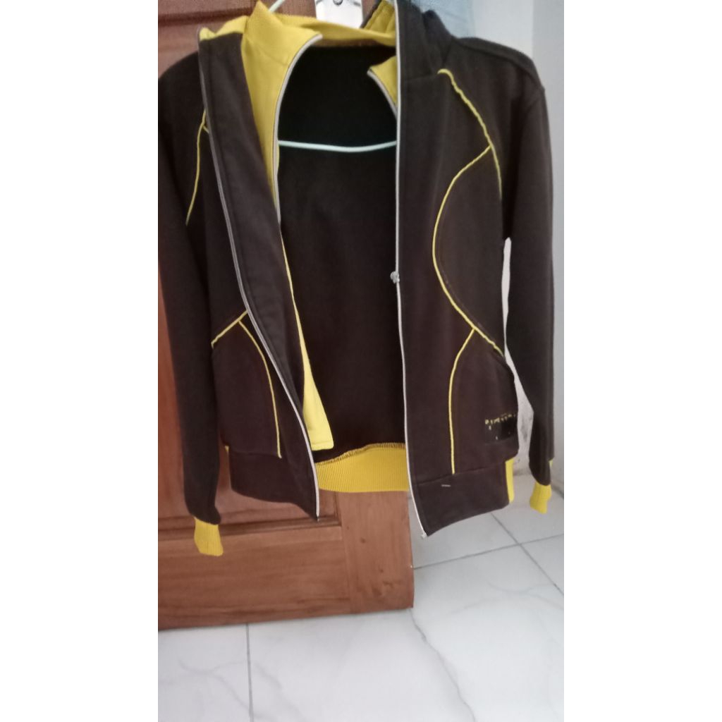 jaket wanita kain bahan tebal (Preloved)