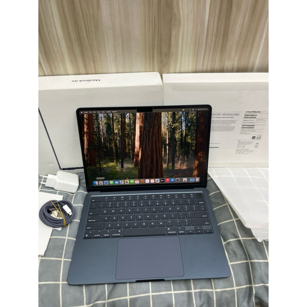 MACBOOK AIR M3 (2024) 13" 8/256Gb fulset original ex resmi ibox