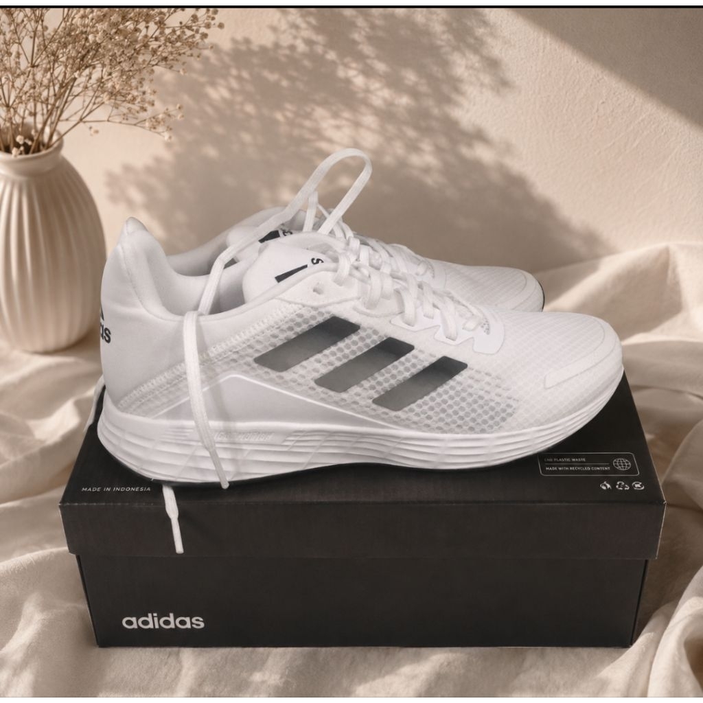 sepatu running adidas duramo
