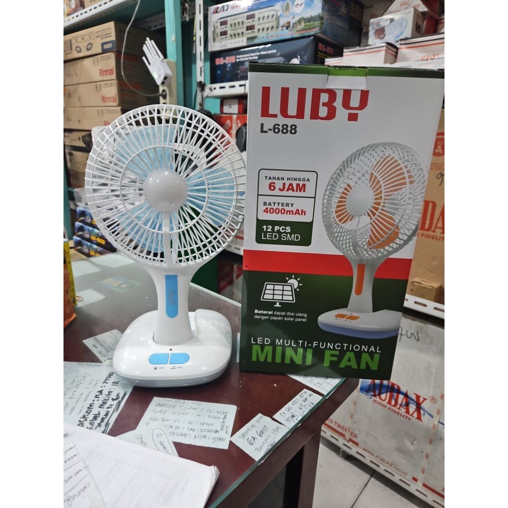 kipas angin cas luby 2fungsi bisa lampu.tahan 6jam.besar 6inci.batray 4000mh.angin kuat