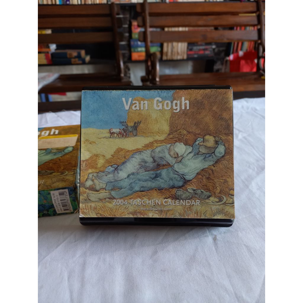 KALENDER DUDUK LUKISAN GOGH 2004