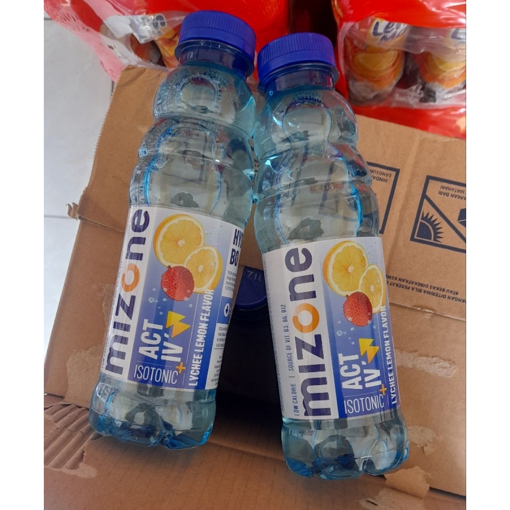 Mizone Isotonik Botol 500 ml. 1 dus isi 12 pcs. Rasa Lychee Lemon, Nutrisi Vitamin, Elektrolit, Sega