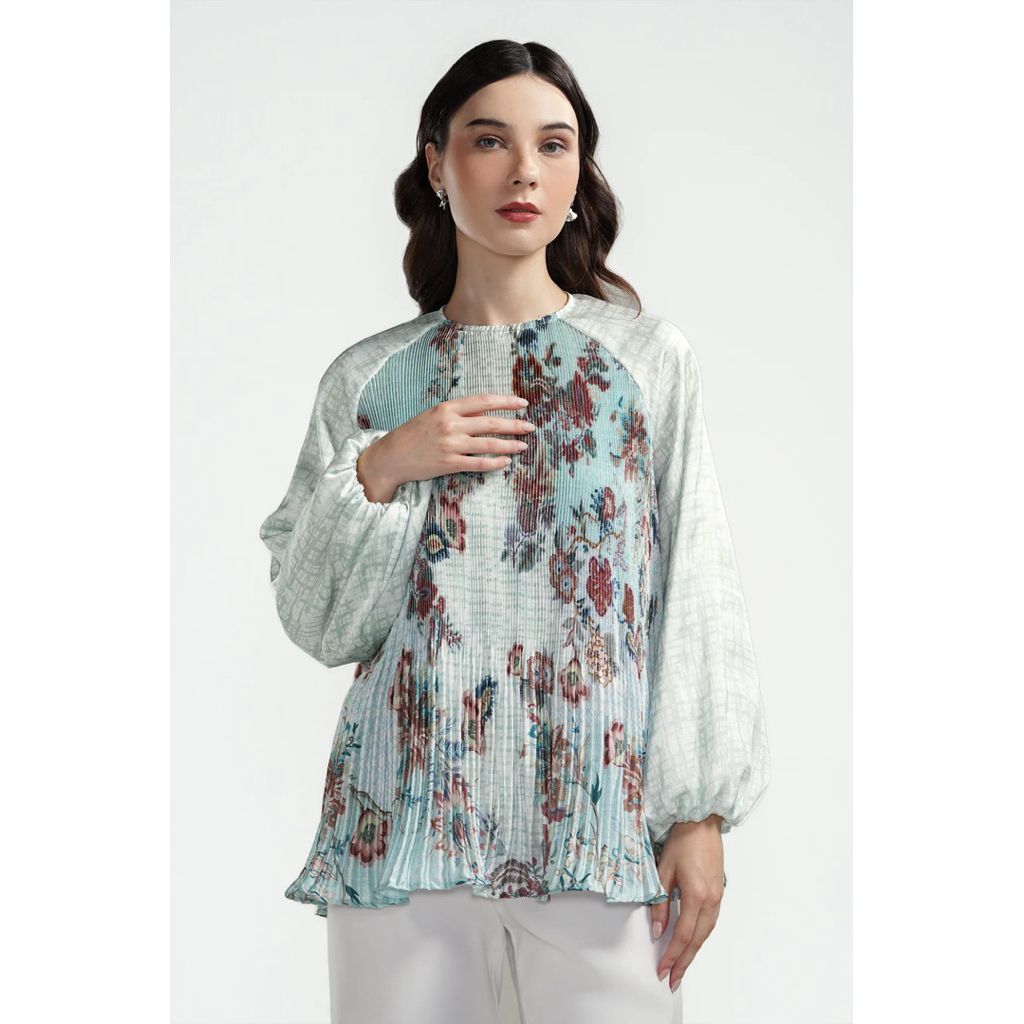 Benang Jarum x Raisa Festive Finesse Pleated Blouse Mint (NEW)