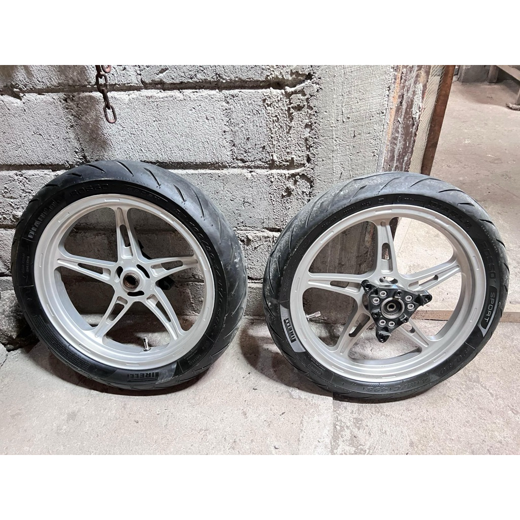 Velg vnd Bintang Lau