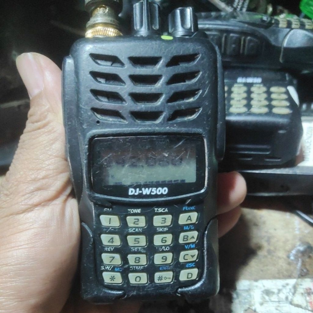 HT ALINCO DJ-W500 DUAL BAND FM TRANSCEIVER HT ALINCO DJ W500