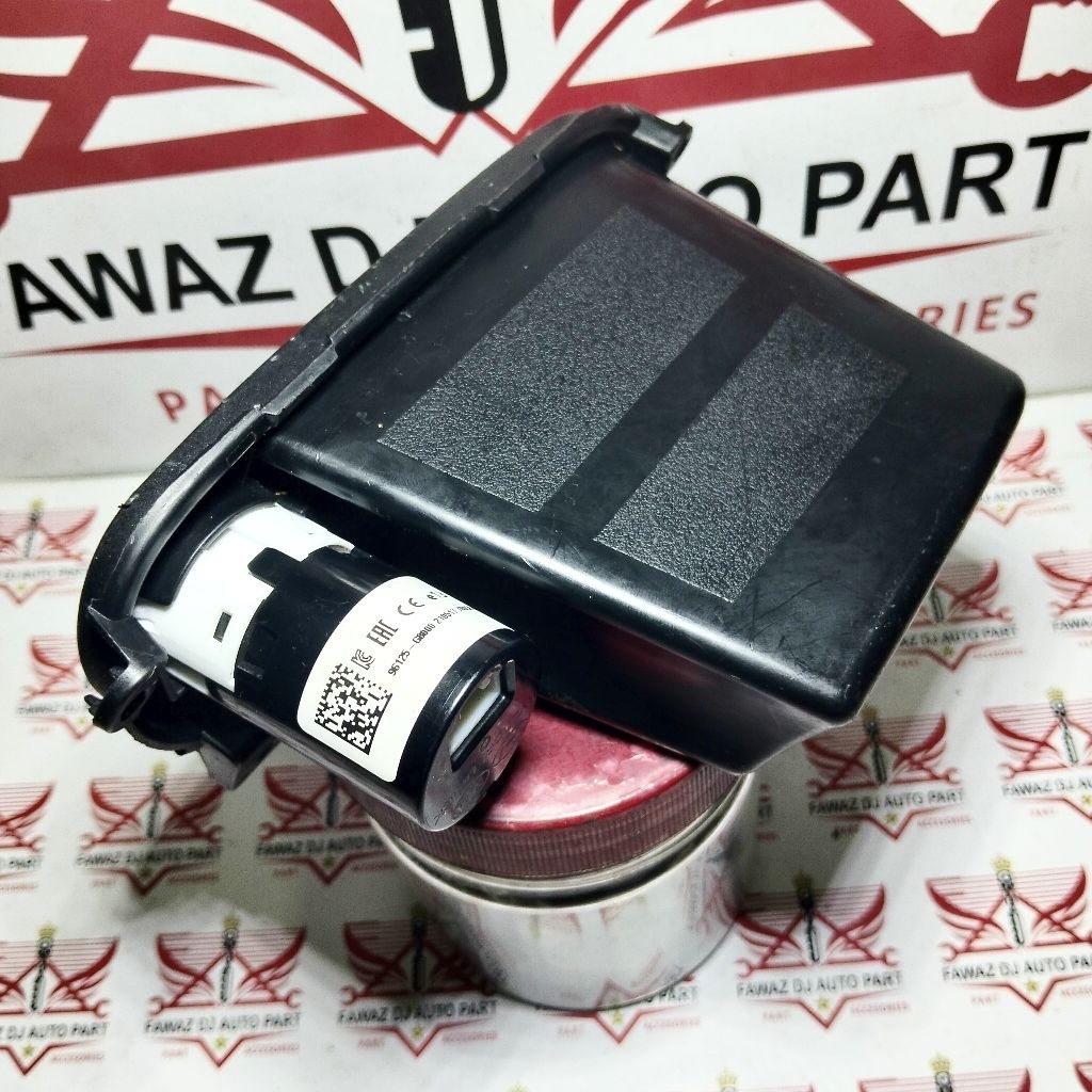 Power Outlet Charger USB Hyundai Honda Jazz Brv Mobilio Original