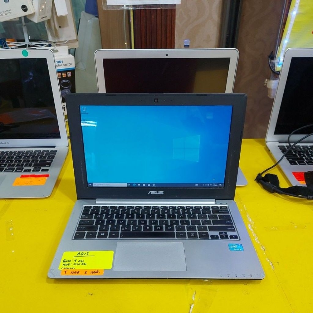 laptop asus X201E celeron cpu 847 ram 4gb hdd 500gb 10 inch 1368