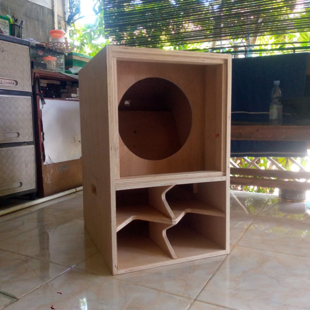Box Cbs 8inch 12mm