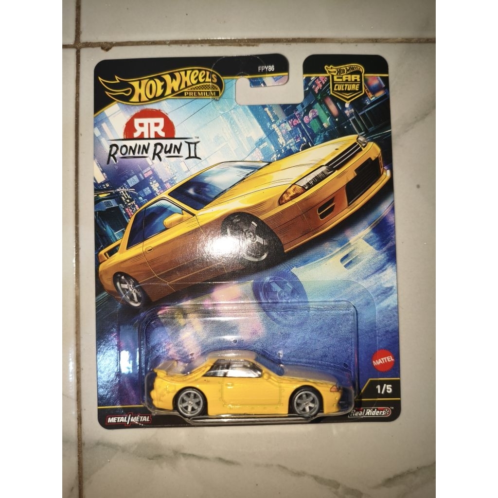 Hotwheel r32 pandem