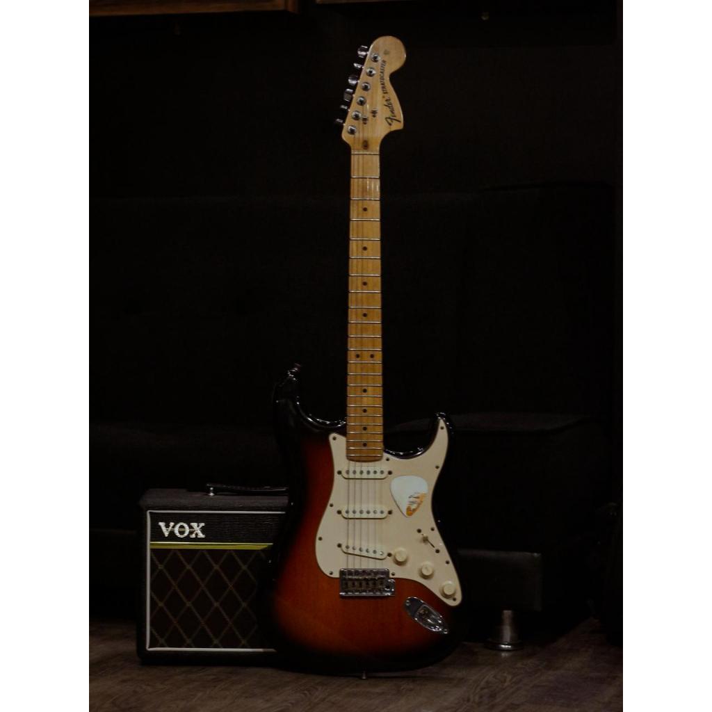 Fender American Special Stratocaster 3 Tone Sunburst