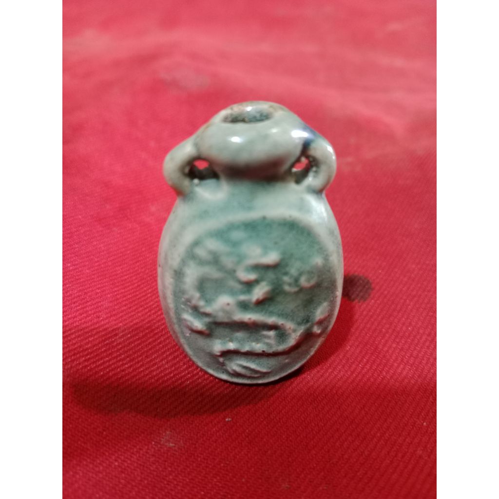Guci antik china Naga keramik.Buli buli temuan