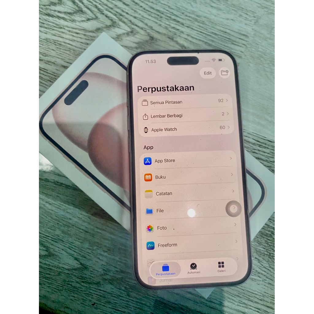 iphone 15 256 GB (lock icloud)