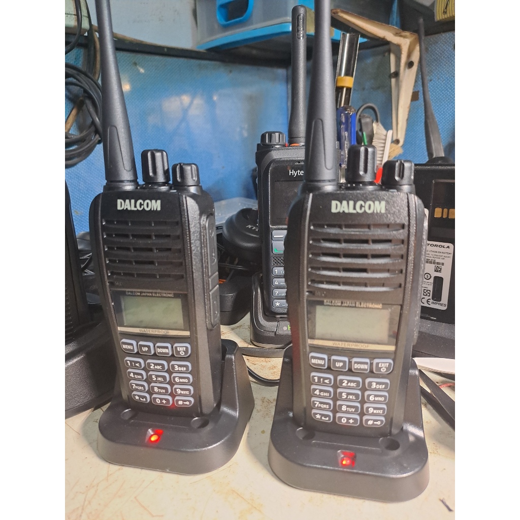 Ht Dalcom Dl-8000 Tri band Uhf VHF dan Uhf Low Band Walkie Talkie Dalcom Dl 8000 Anti Air Baru DALCO