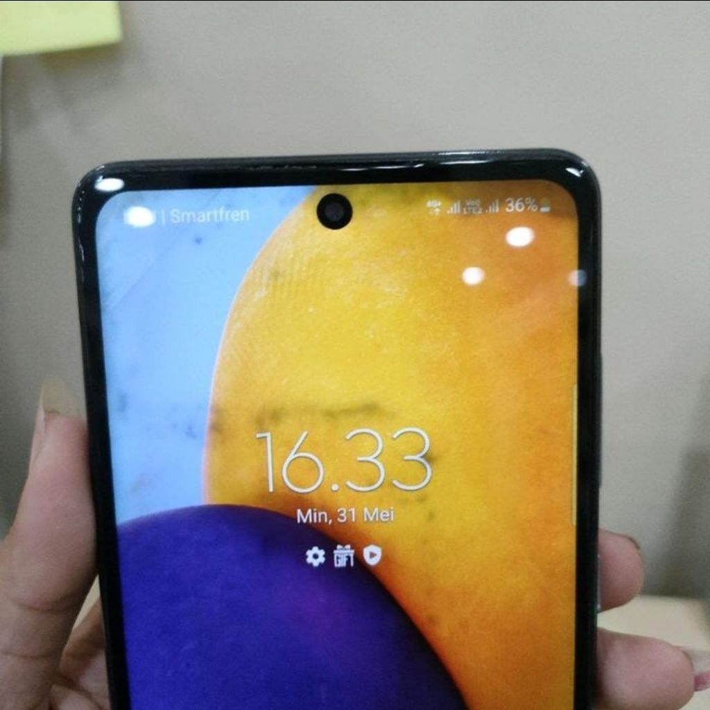 LCD + Frame Samsung A72 kw bekas minus bercak hitam