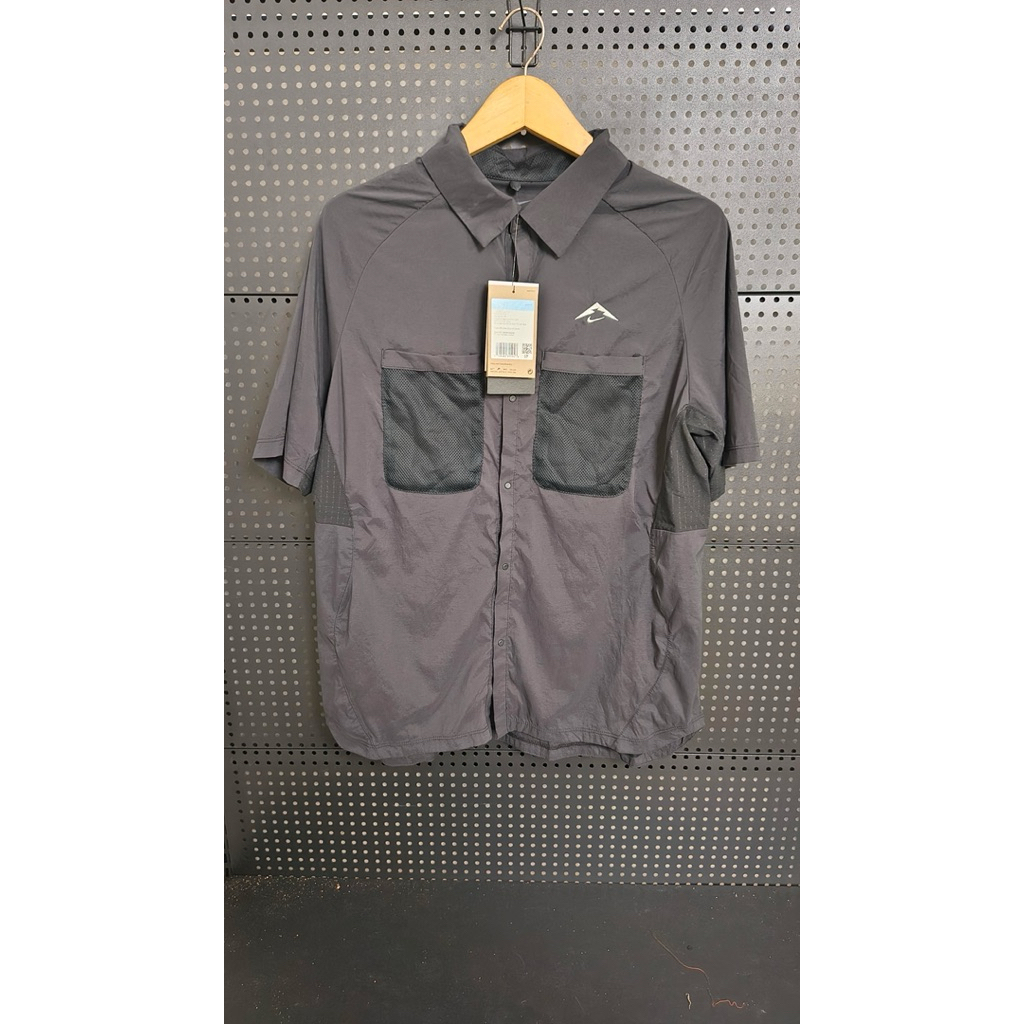 Kemeja Nike Trail