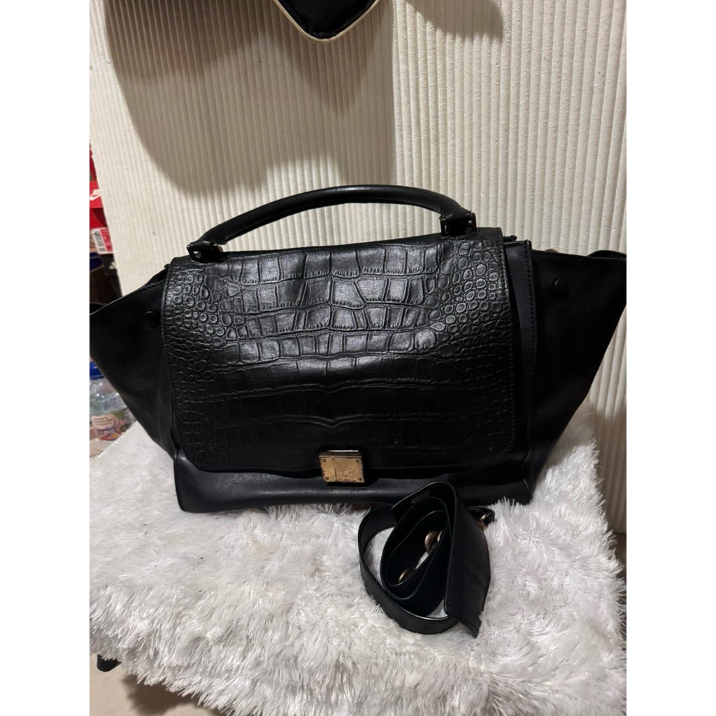 Tas PL Cel*ne siap entrup
