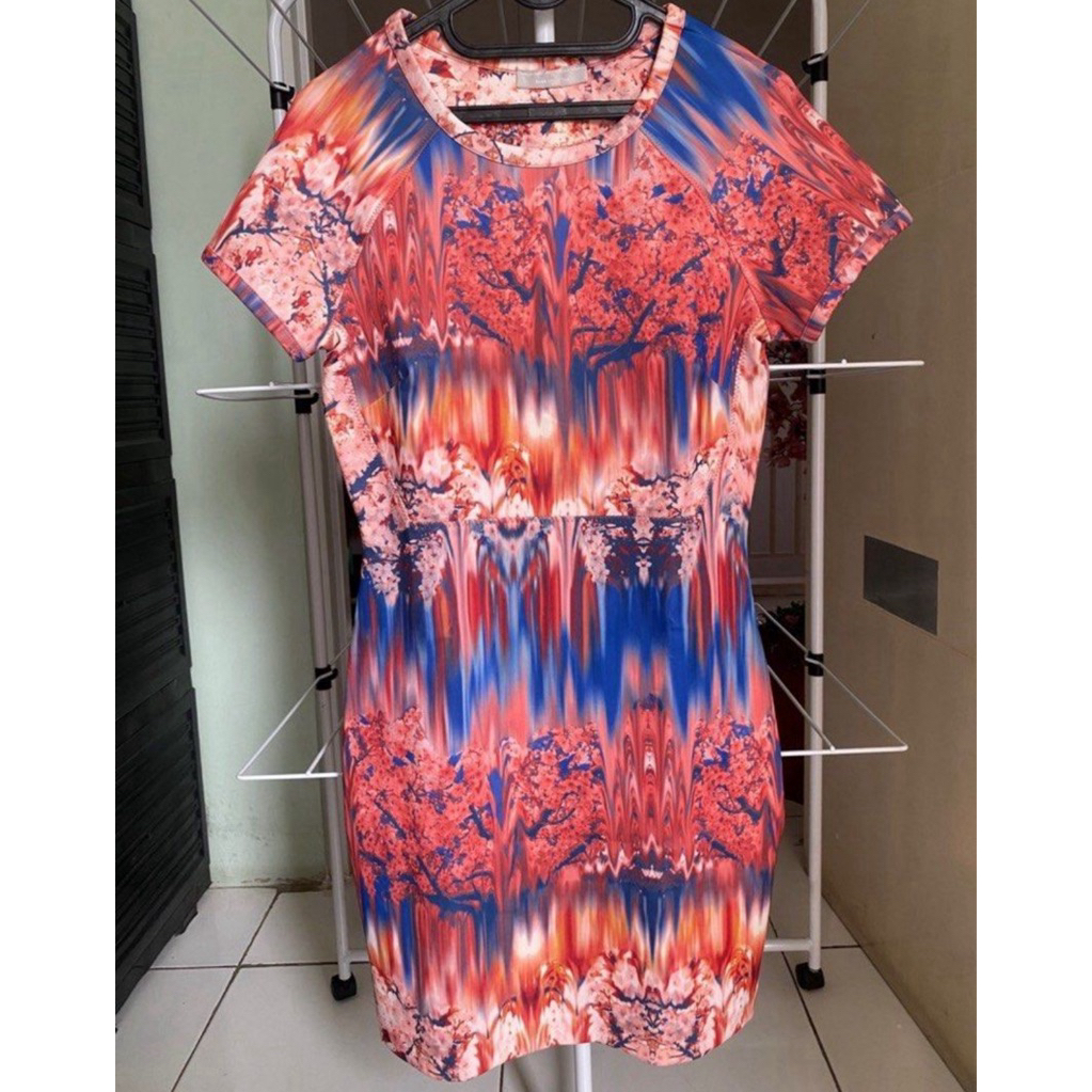 dress ZARA ori beli di store nya langsung LIKE NEW
