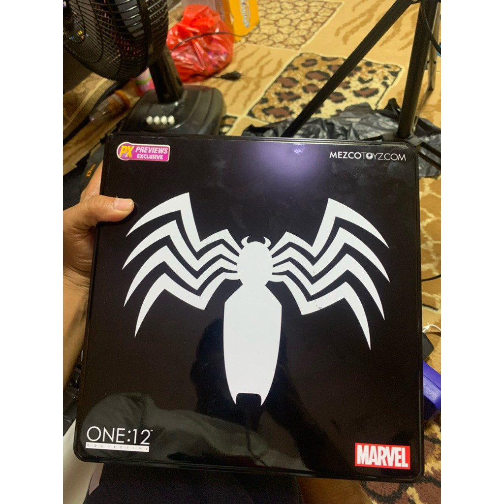 Mezco Spiderman 1/12