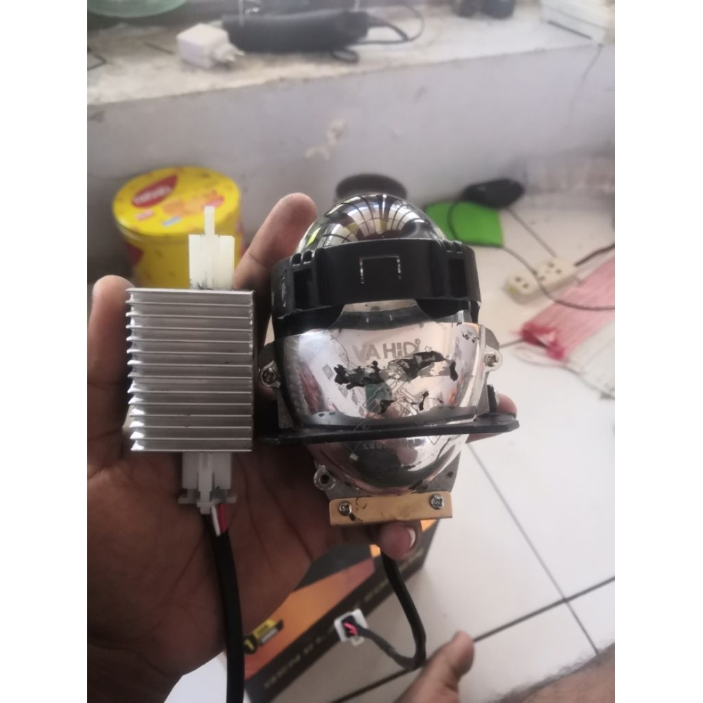 biled Vahid E2 Sniper 2,5 inch upgrade 60watt