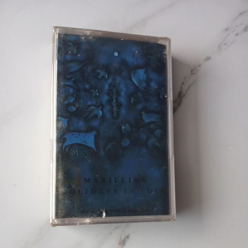 kaset pita marillion holidays in eden segel