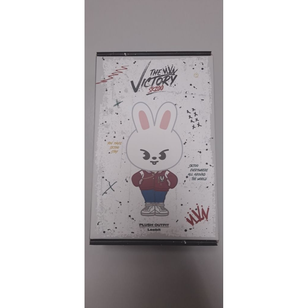 Official SKZOO PLUSH OUTFIT THE VICTORY Leebit preloved lengkap kondisi seperti baru tidak pernah di