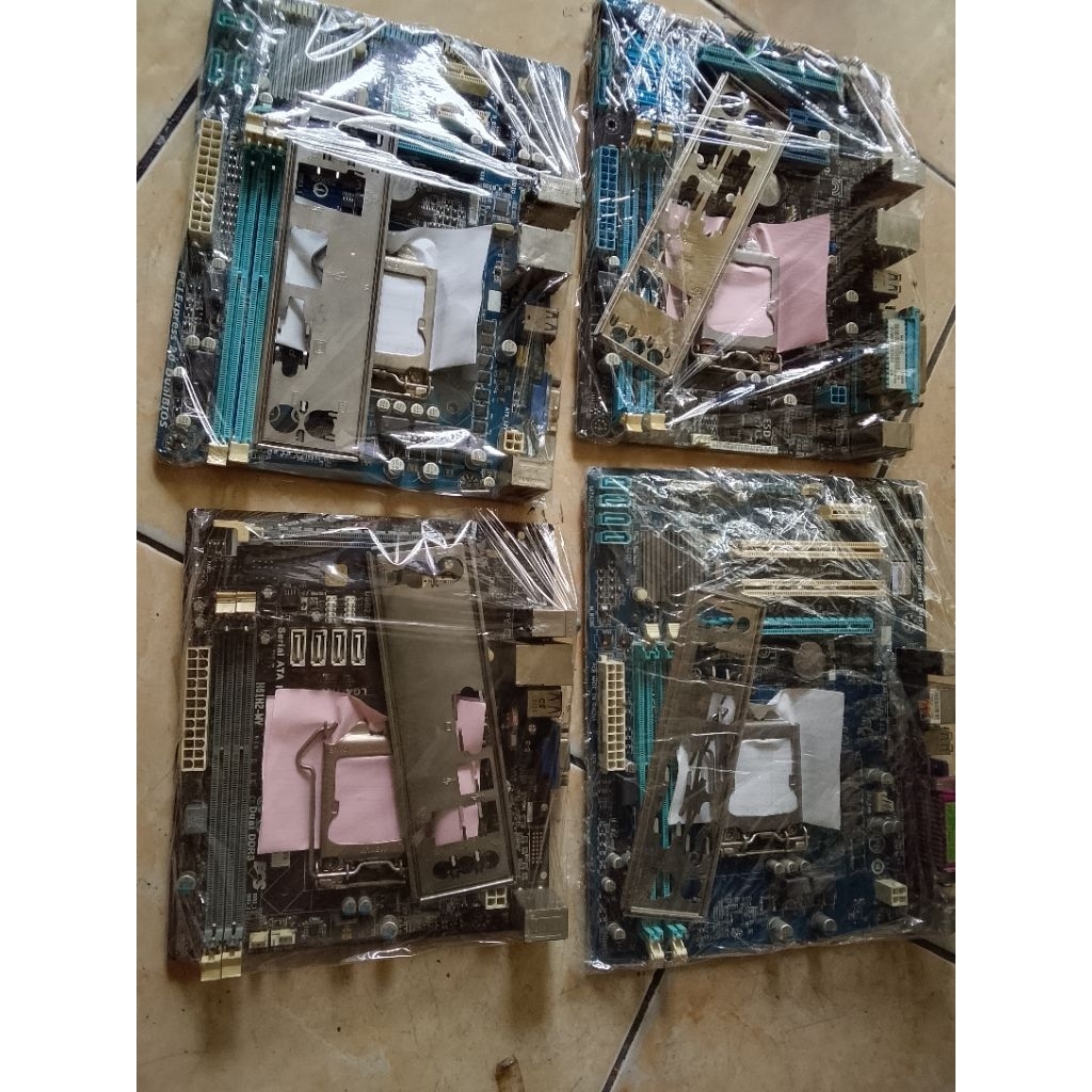 Motherboard komputer H61 socket 1155