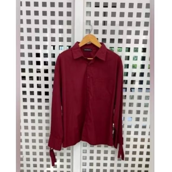 INCERUN KEMEJA MERAH MARON