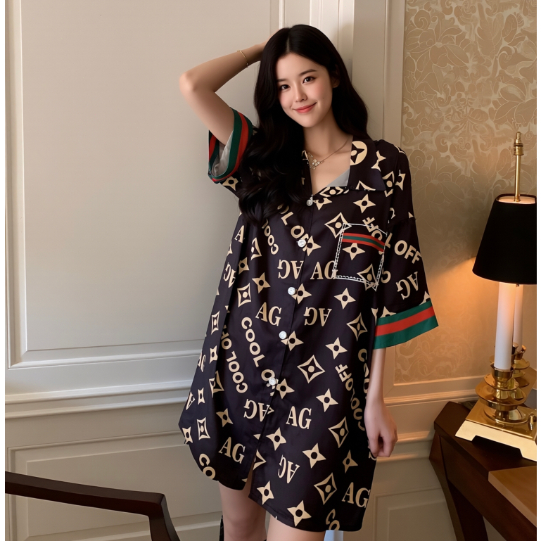 Piyama satin premium wanita korean style/Gaun tidur bermotif logo huruf hitam oversize
