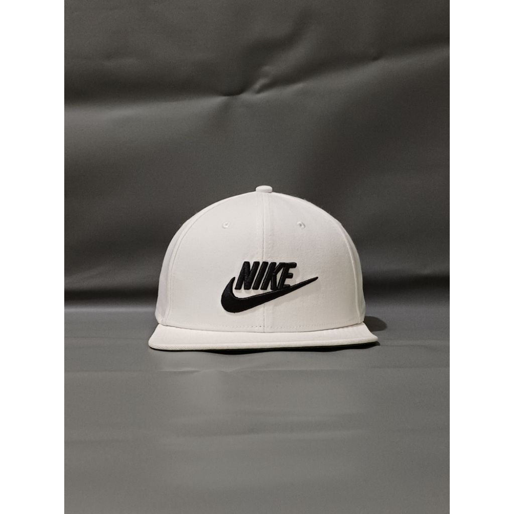 topi Nike pro second