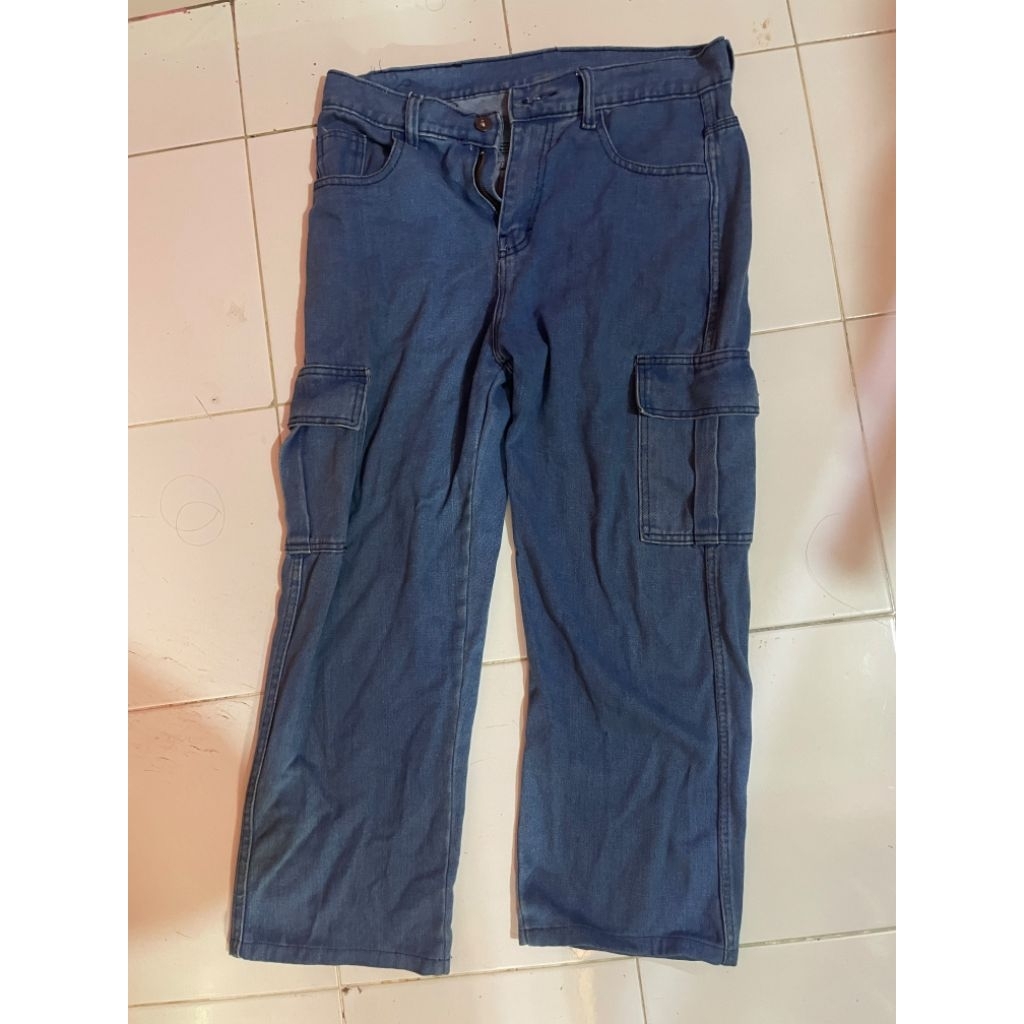 Celana cargo gombrang