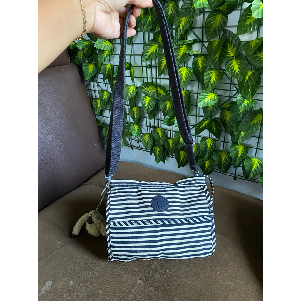 Kipling sling bag