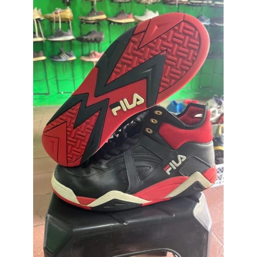 Sepatu FILA Basket Mid Black Red Original Size 42 Sneakers Pria