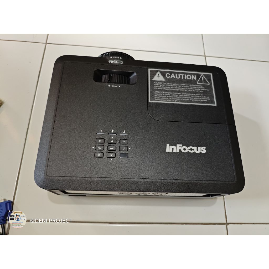 Infocus in114 xv