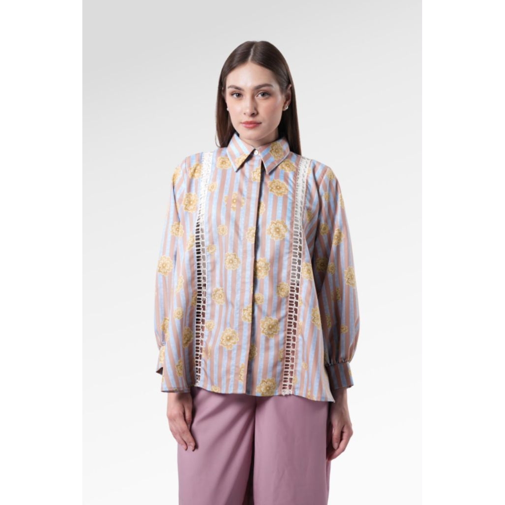 Benang Jarum, Buttonscarves