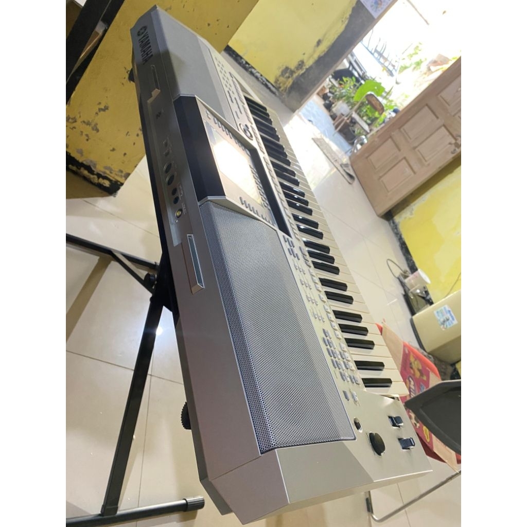 Keyboard Yamaha PSR S910