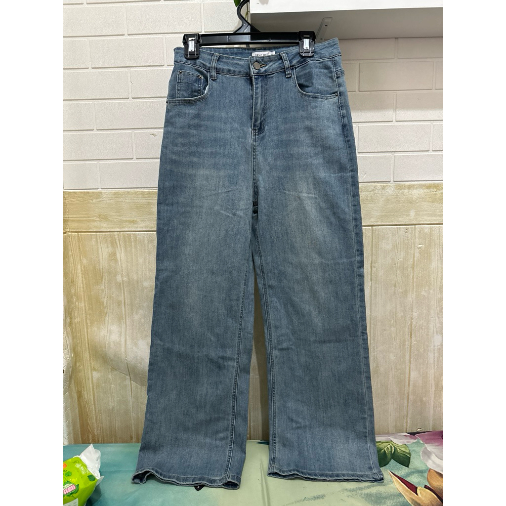 Preloved loose pants