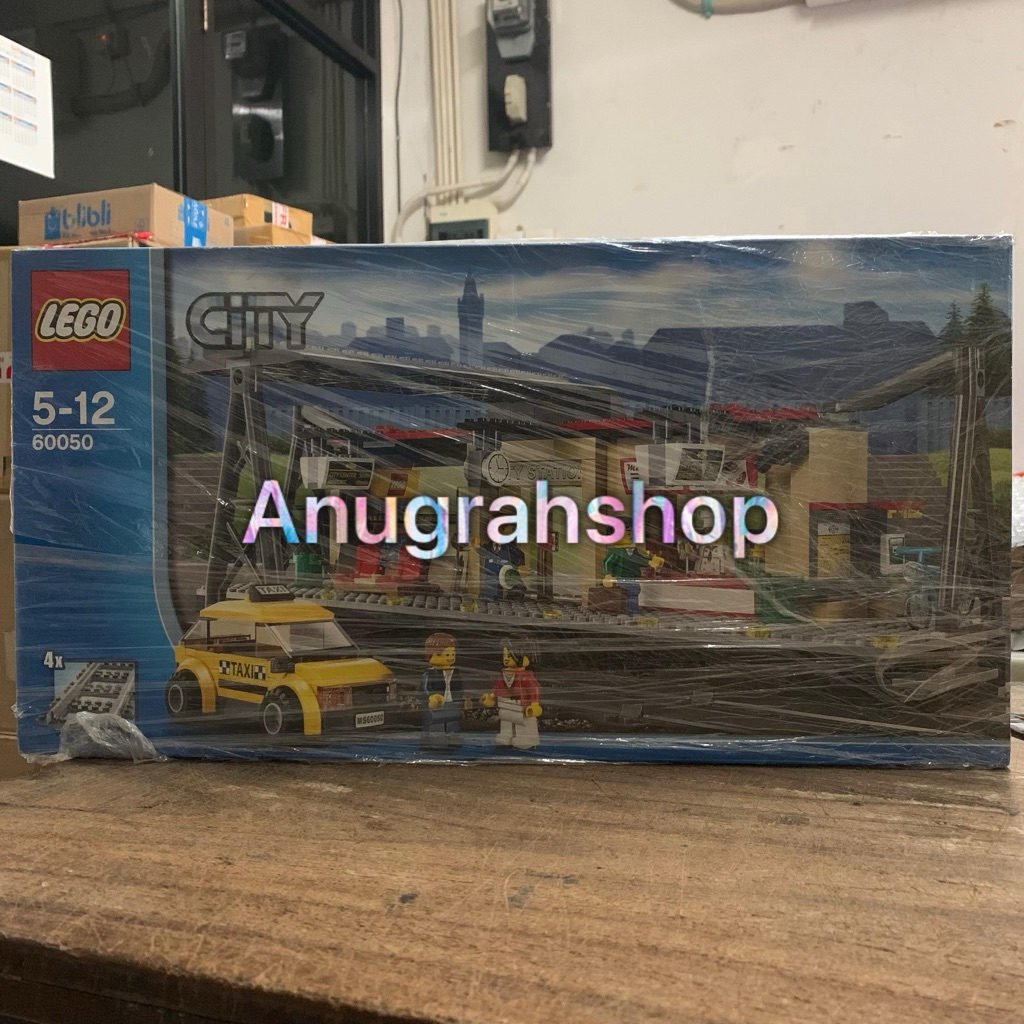 LEGO 60050 CITY 2014 Train Station