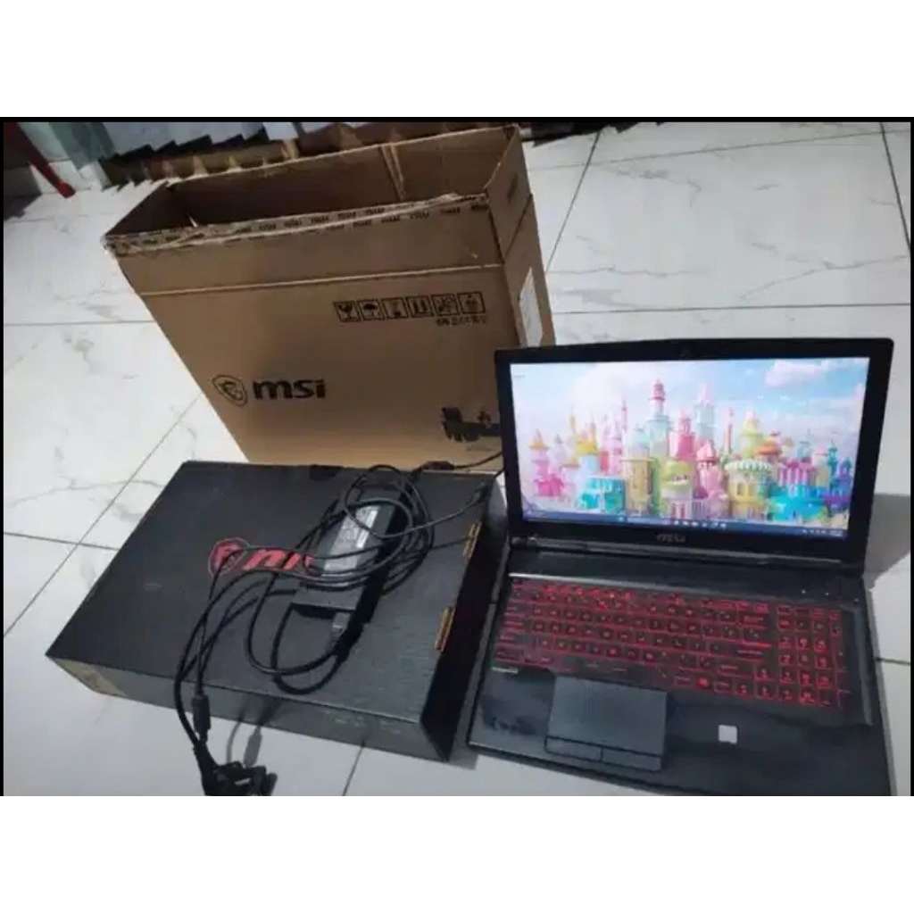 Bekas Laptop Gaming MSI GL63 8RD  Core i7, Ram 16, VGA NVIDIA GeForce GTX 1050