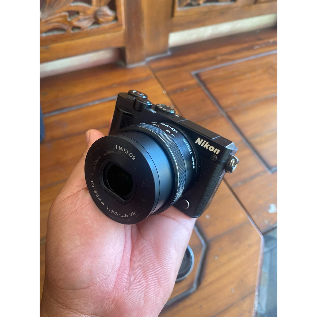 kamera mirolles Nikon 1 J5 bukan j2 j3