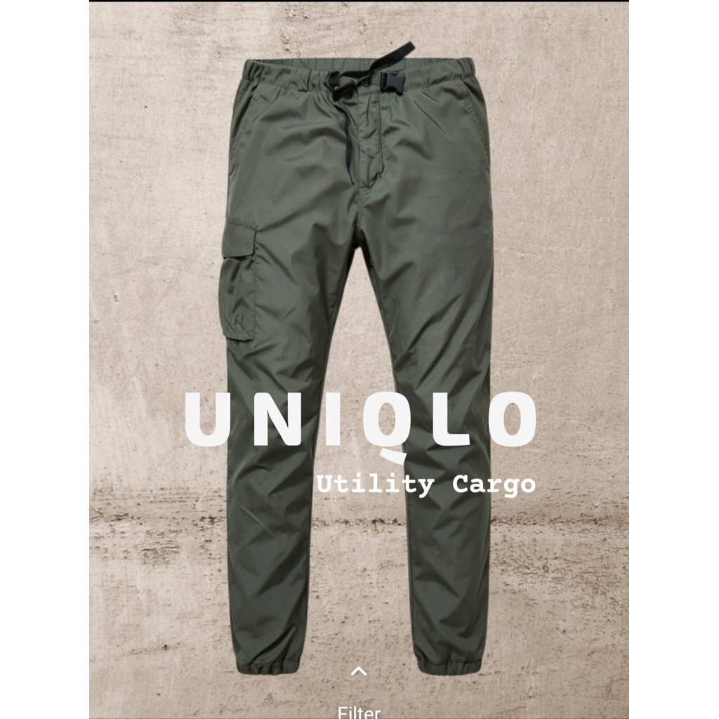 Uniqlo Utility cargo pants bahan adem warna pekat second preloved