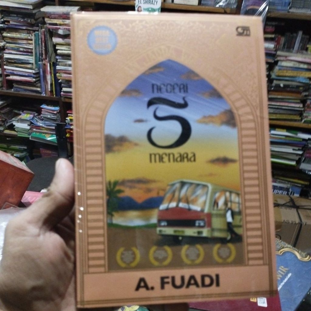 Buku Negeri 5 Menara A Fuadi Gramedia ORIGINAL