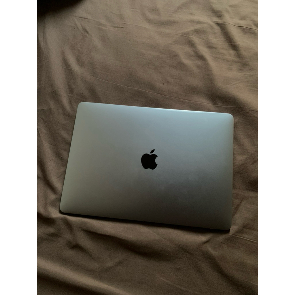 Macbook Pro 2017 13inch Touch Bar 16/256gb