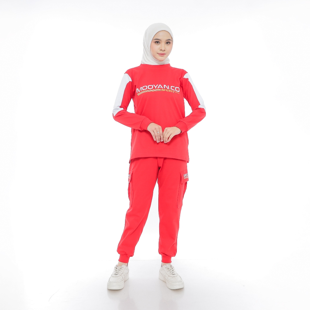 Setelan Olahraga Wanita Jumbo - Baju Olahraga Merah Putih Celana Cargo Wanita Muslimah Sport Zumba A