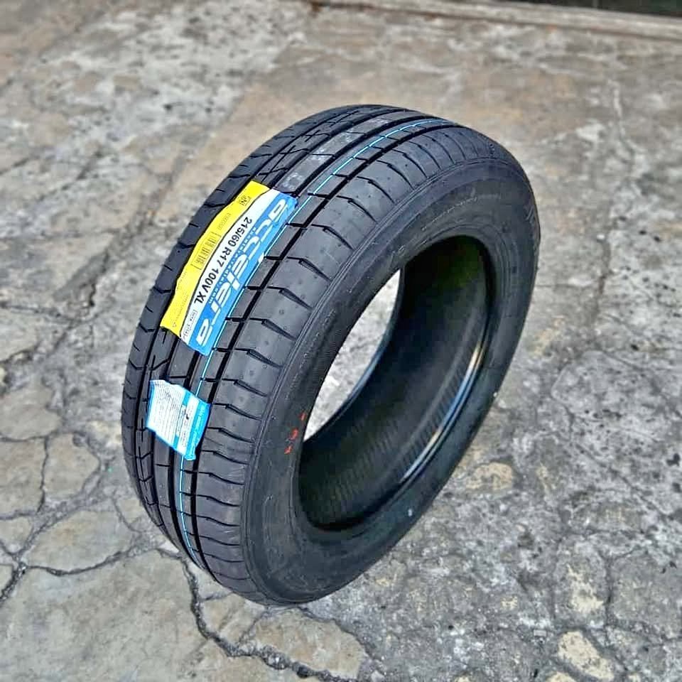 Ban Mobil Standar New Rush Ring 17 Ukuran 215 / 60 Merek ACCELERA IOTA