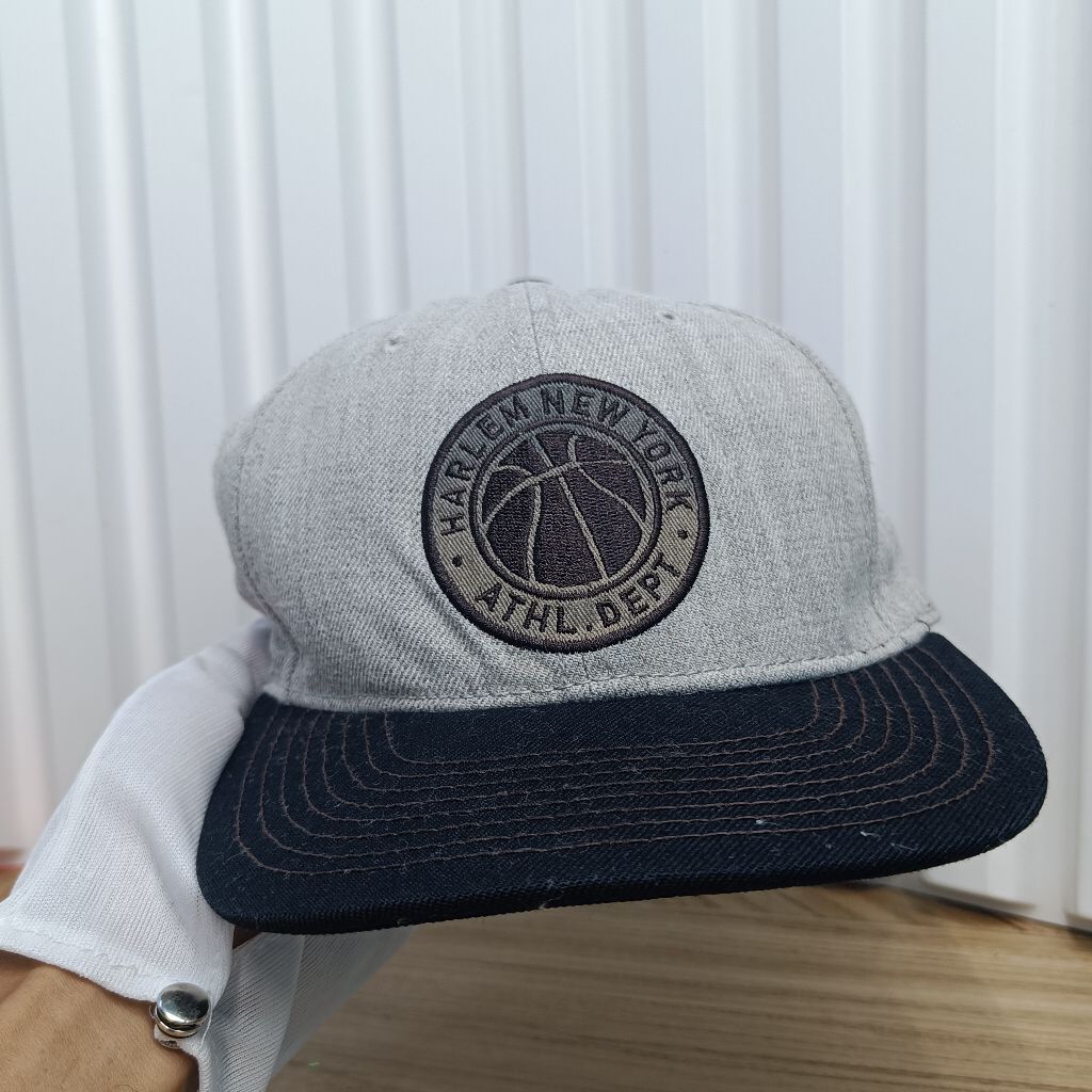 Topi H&M