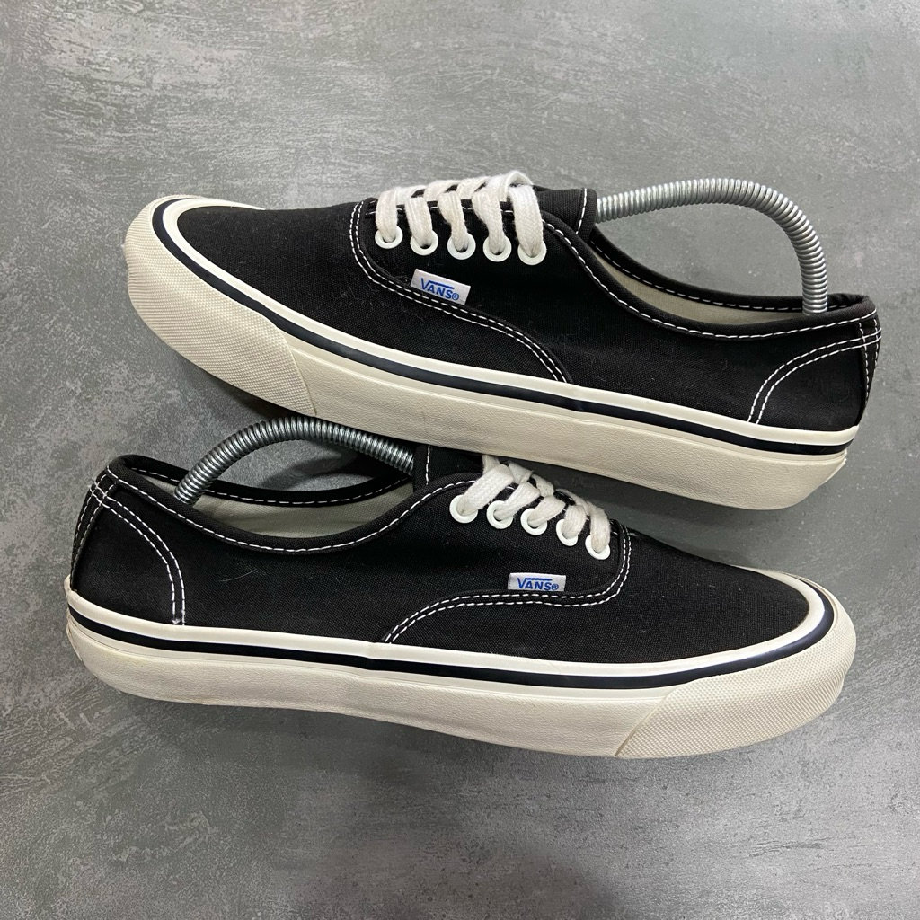 [Size 43] Vans Authentic 44 DX Anaheim Factory Black White Second Original Kondisi Nominus Warna Mas