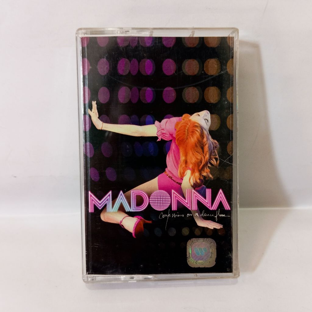 Kaset Madonna Confessions On A Dance Floor