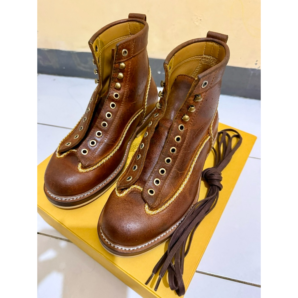 Txture Boots Sanity Size 42 Like New