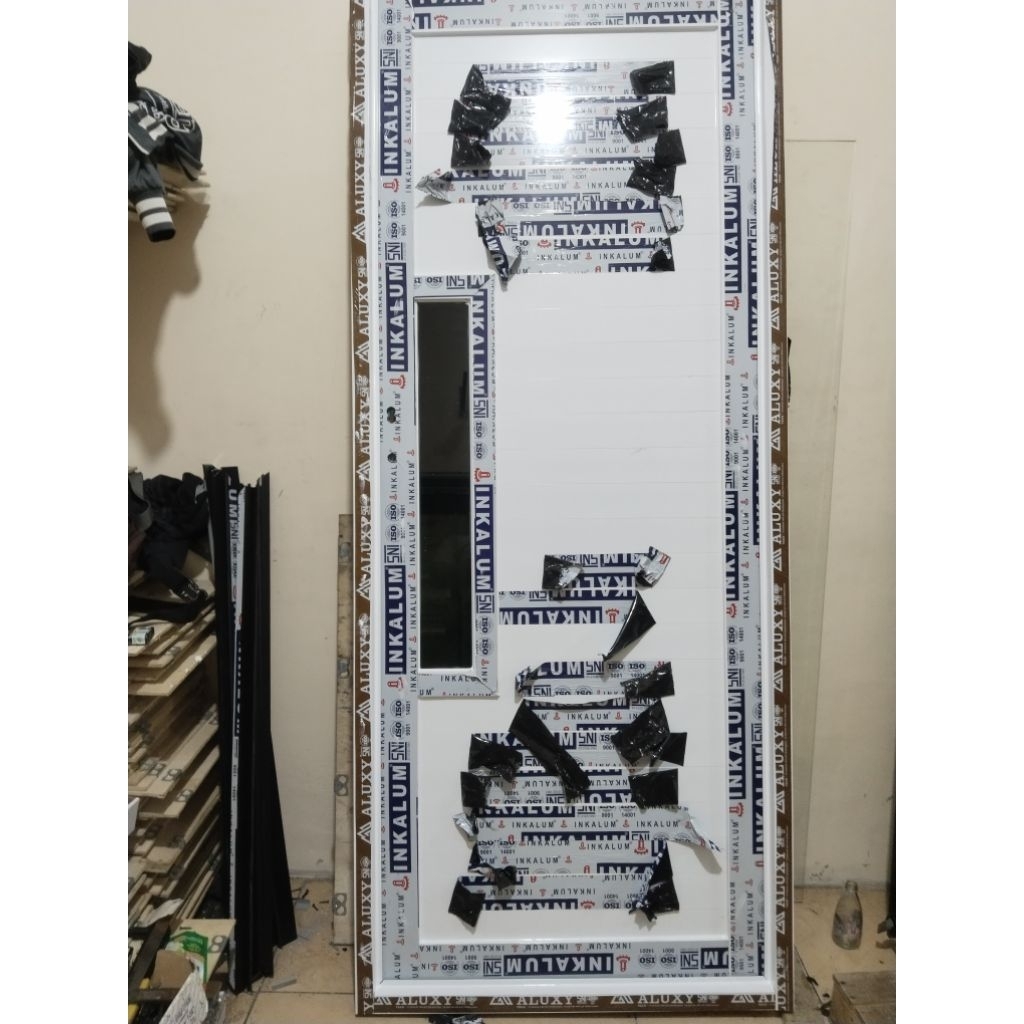 pintu spandrel variasi kaca aluminium T200xL80
